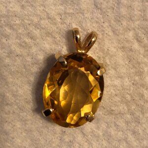 Gold pendant with large natural citrine stone